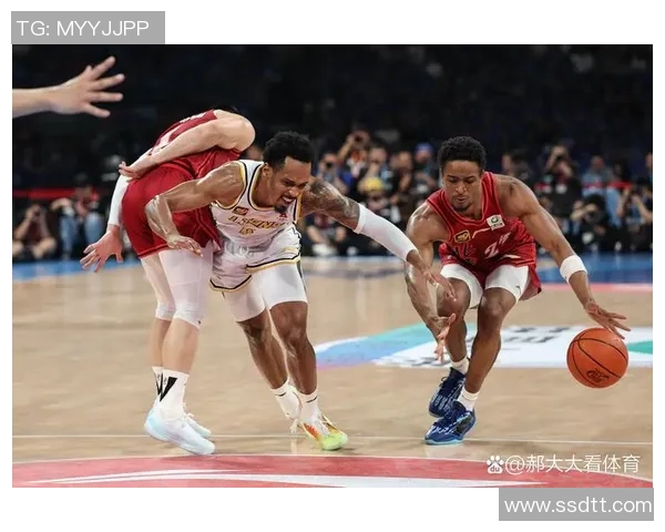 杭州篮球队边路渗透革新探索新战术提升球队竞争力