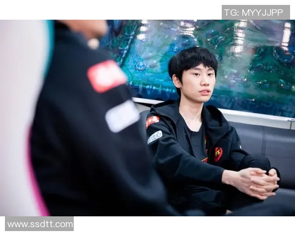 深入探讨FPX战队在比赛中的团队配合与数据分析表现 深入探讨FPX战队在比赛中的团队配合与数据分析表现