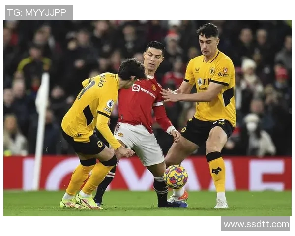 曼联对阵狼队精彩直播全程回顾与赛后分析