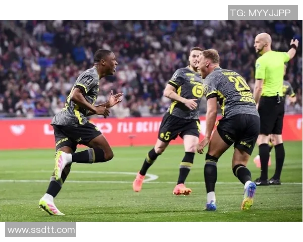 曼城与里昂精彩对决在线直播全程回顾与赛后分析