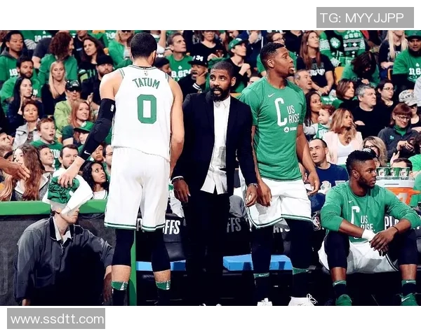 湖人对决快船精彩英文解说全程回顾与分析 湖人对决快船精彩英文解说全程回顾与分析