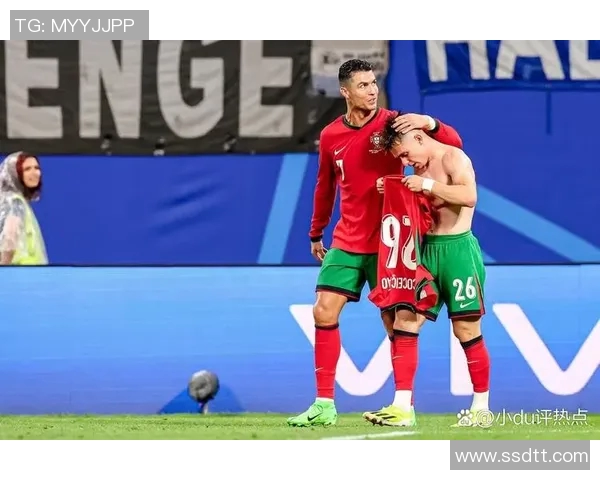 福冈黄蜂迎战京都不死展开激烈对决期待精彩瞬间与精彩表现 福冈黄蜂迎战京都不死展开激烈对决期待精彩瞬间与精彩表现