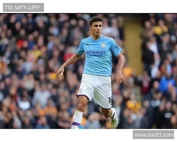 罗德里：从青训新星到世界顶级中场的蜕变之路