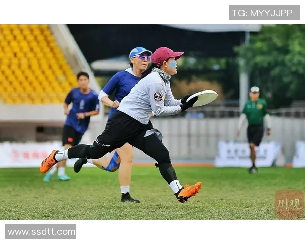 重庆飞盘队团队协作能力大幅提升创新高引领全国飞盘运动新潮流 重庆飞盘队团队协作能力大幅提升创新高引领全国飞盘运动新潮流