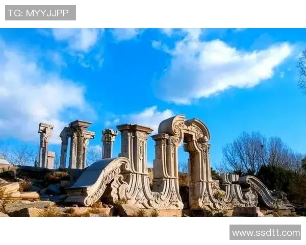 中国香港与中国大陆的关系探讨及其未来发展趋势分析