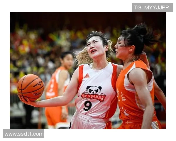 内蒙古女篮迎战山东队全力争胜展现团队实力与拼搏精神