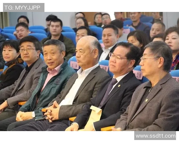 张帆的奋斗历程与人生哲学探索：从平凡到卓越的心路历程与思考